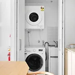 Secluded Surry Hills Escape With Private Balcony