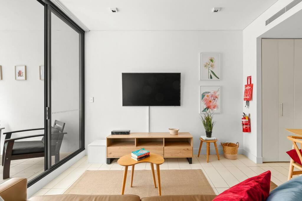 Apartment Secluded Surry Hills Escape With Private Balcony