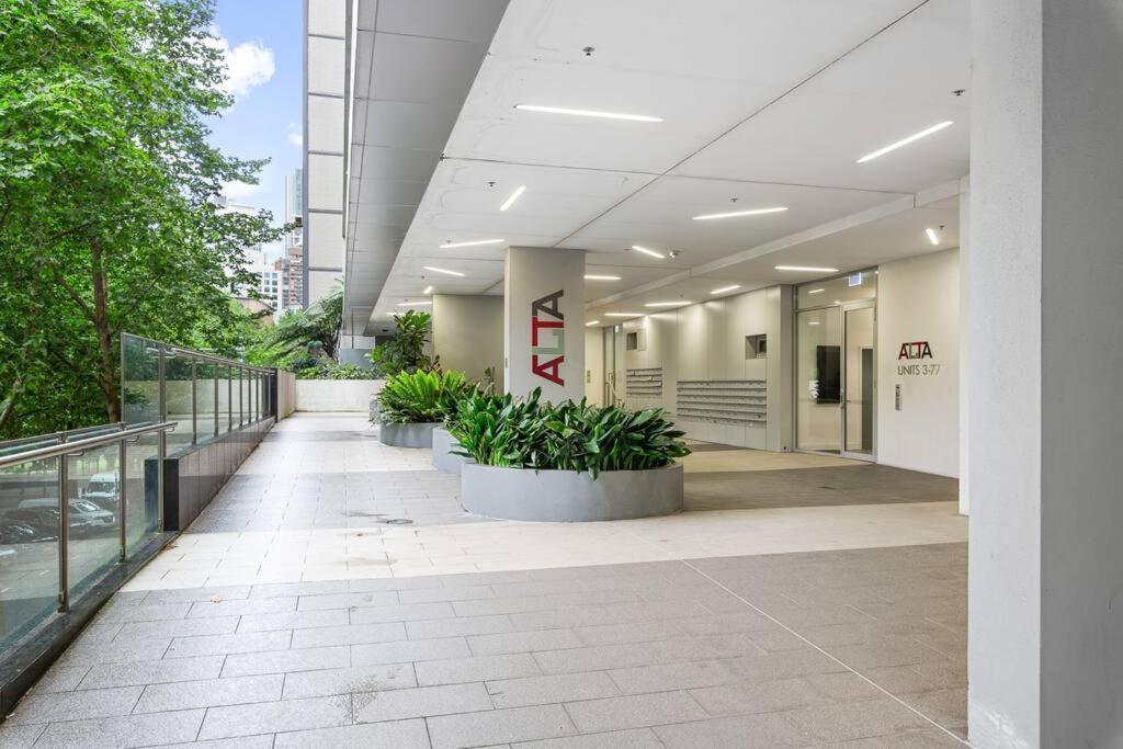Secluded Surry Hills Escape With Private Balcony